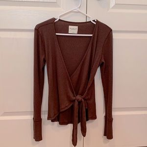 A&F | front wrap top (S)